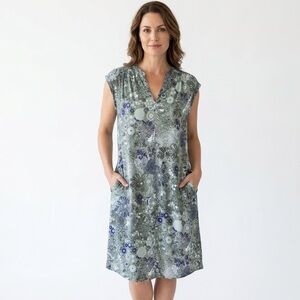 NORTHERN REFLECTIONS Floral Viscose Shift Dress with Pockets Size M Lagenlook